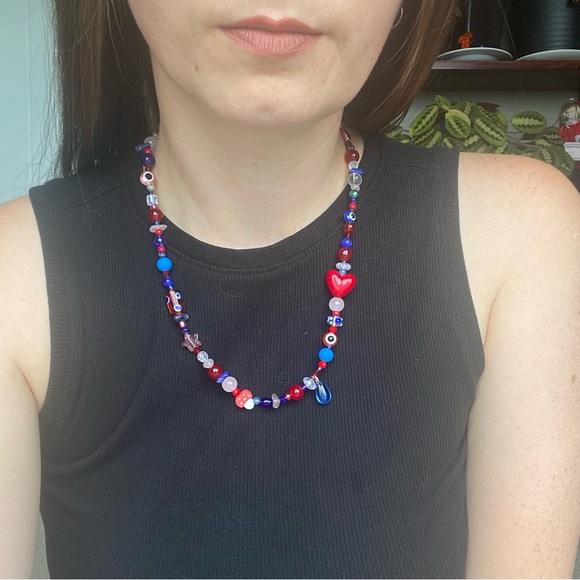 American Dreaming Red Blue Pink Beaded Necklace Silver Heart Flowers Stone Star - Picture 11 of 11